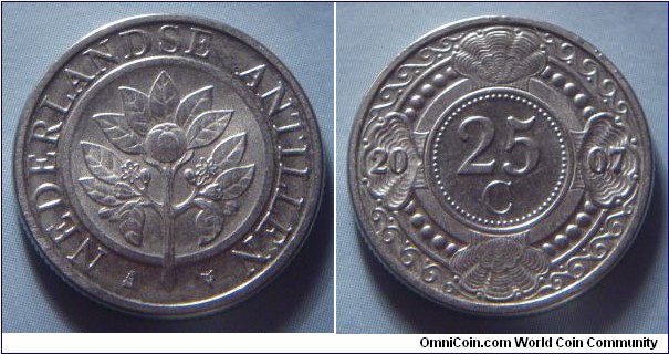 Netherlands Antilles | 
25 Cent, 2007 | 
21 mm, 3.5 gr. | 
Nickel bonded Steel | 

Obverse: Orange blossom | 
Lettering: NEDERLANDSE ANTILLEN | 

Reverse: Denomination in centre divides date | 
Lettering: 25 C 2007 |