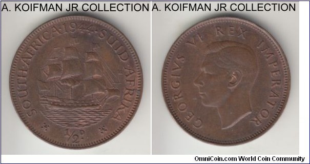 KM-24, 1944 South Africa (Dominion) 1/2 penny; bronze, plain edge; George VI first type, brown good extra fine.