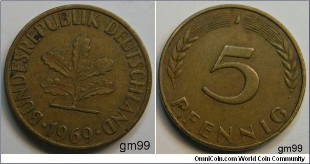 5 Pfennig (Copper Plated Steel) Obverse; Plant with 5 leaves,
BUNDESREPUBLIK DEUTSCHLAND date 1969
Reverse; Stalks either side of value
5 PFENNIG