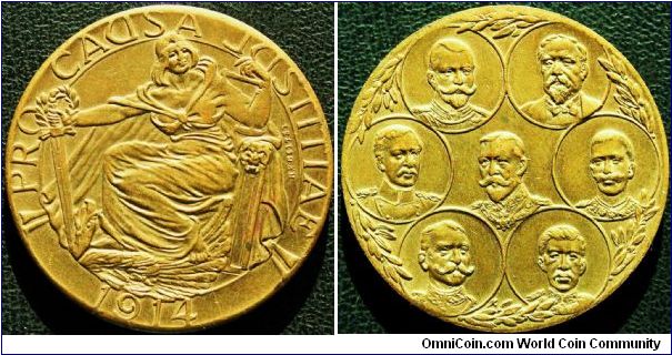 Start of World War 1 Medal. Pro Causa Justitiae.  (For Just Cause) 1914. The British King surrounded by his War Minister & Generals. Gilt bronze 35mm.