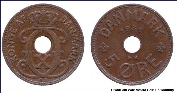 Denmark, 5 öre, 1934, Bronze, holed, Sign of Christian X.                                                                                                                                                                                                                                                                                                                                                                                                                                                           