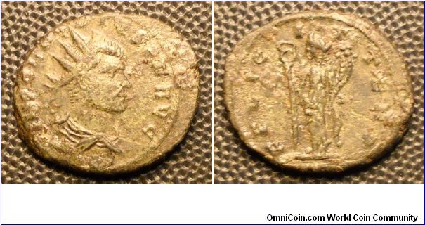 CLAUDIUS II
A.D. 268-270 	Æ Antoninianus. Rev. FELICIT TEMP, Felicitas standing left holding long caduceus and cornucopiae. 4gm 19x22mm RCV 11330 var.