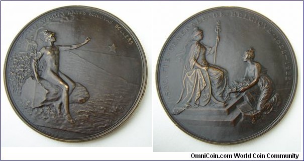 1922 Belgium Centenary Belgian Bank Medal by Godefroy Devreese Strunk by Jules Fonson. Bronze 75MM./125 gm.
Obv:  Allegoric scene figuring banking & legend:  