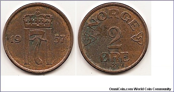 2 Ore
KM#399
4.0000 g., Bronze, 21 mm. Ruler: Haakon VII Obv: Crowned monogram divides date Rev: Value Edge: Plain