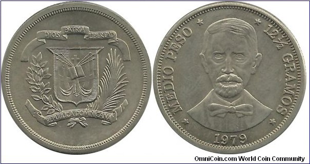 DominicanRepublic ½ Peso 1979
