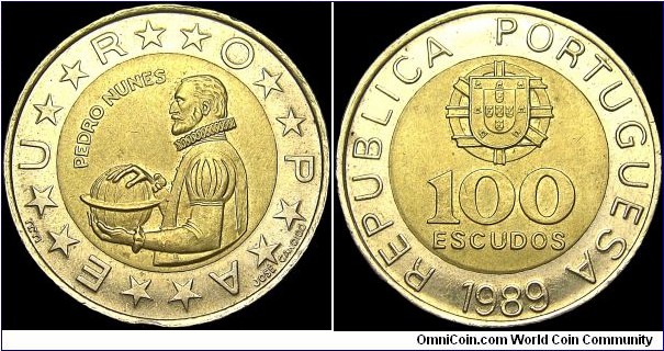 Portugal - 100 Escudos - 1989 - Weight 8,3 gr - Bi-metallic Aluminium-bronze center in Copper-nickel ring - Size 25,5 mm - Thickness 2,5 mm - Alignment Coin (180°) - Edge : Segmented in smooth and six milled parts - Mintage 2 310 000 - Reference KM# 645.1 (1989-2001)