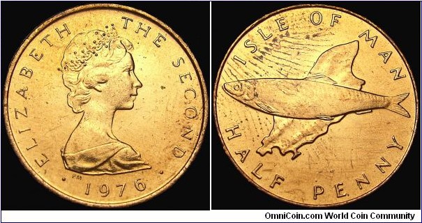 Isle of Man - 1/2 Penny - 1976 - Weight 1,78 gr - Bronze - Size 17,14 mm - Alignment Medal (0°) - Engraver Obverse / Arnold Machin - Engraver Reverse / Barry Stanton - Note Reverse / Atlantic herring over island map - Edge : Smooth - Mintage 600 000 - Reference KM# 32 (1976-79)