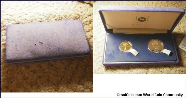 Malaysia 1989 mint set commemorating Commonwealth Heads of Government Meeting. Coins in nice condition, box in slightly poor condntion. Only 15,000 sets released. 