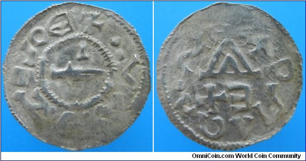 Bohemia,
Duke Boleslav II. 967/972-999,
AR denarius, 1,034g,
Prague mint, minted about 975-982