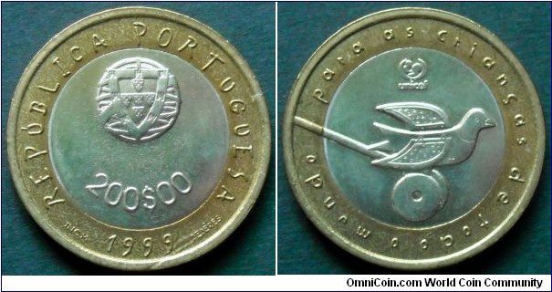 Portugal 200 escudos. UNICEF. Bimetal.