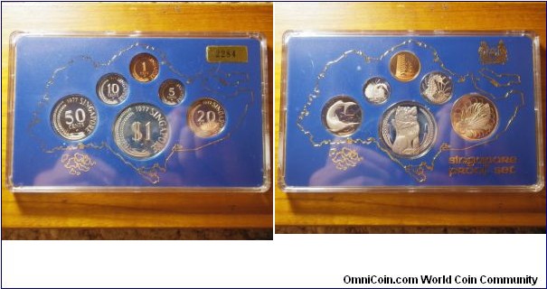 Singapore 1977 proof mint set. Mintage: 3500. 