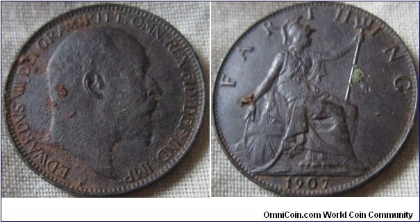 1907 farthing, EF details but corrosion from being in the ground