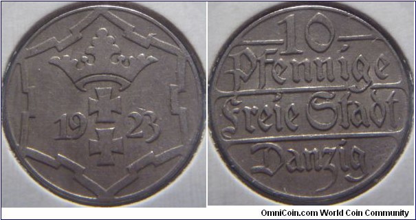 Danzig | 
10 Pfennige, 1923 | 
21.5 mm, 4 gr. | 
Copper-Nickel | 

Obverse: Coat of Arms divide date within snowflake design | 
Lettering: 1923 |

Reverse: Denomination | 
Lettering: 10 Pfennige Freie Stadt Danzig |