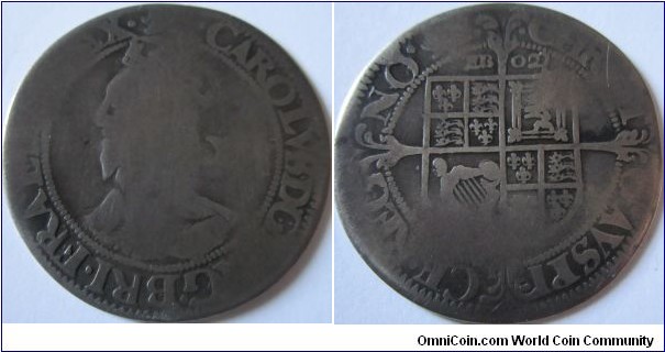 1643/4 york shilling Bust in scalloped lace collar, rev. square topped shield with EBOR above, mm. lion