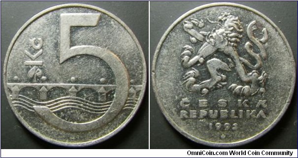 Czech 1993 5 korun. Weight: 4.79g. 