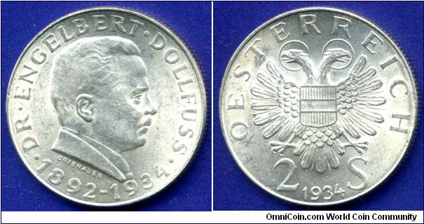 2 schilling.
Austrian Republic.
Dr. Engelbrg Dollfuss 1892-1934.
Mintage 1,500,000 units.


Ag640f. 12gr.