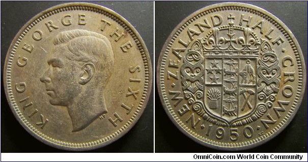 New Zealand 1950 half crown. Weight: 14.09g. 