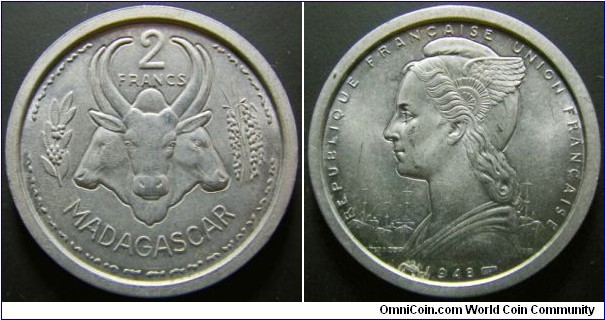 Madagascar 1948 2 franc. Nice condition. Weight: 2.23g. 