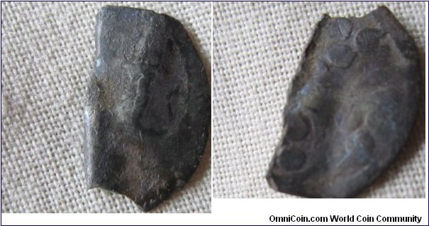 possilby a worn and cut example of a coin fro the war of the roses period