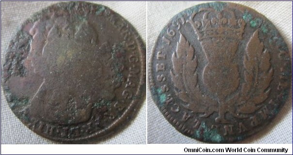 1691 bawbee, some verdegris but good details.