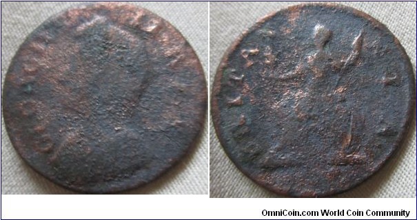 1749-54 farthing, date very won, so cant pin it down to a set one.
