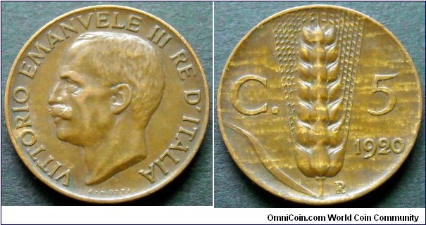 Italy 5 centesimi.
1920, Cu.
Weight; 3,25g.
Diameter; 19,5mm.
Mint Rome (R)
Mintage: 33.372.000 pieces.