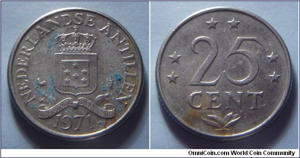 Netherlands Antilles | 
25 Cent, 1971 | 
20 mm, 3.5 gr. | 
Nickel | 

Obverse: National Coat of Arms, date below | 
Lettering: NEDERLANDSE ANTILLEN 1971 | 

Reverse: Six stars representing the six islands federation, denomination centre | 
Lettering: ** ** ** 25 CENT |