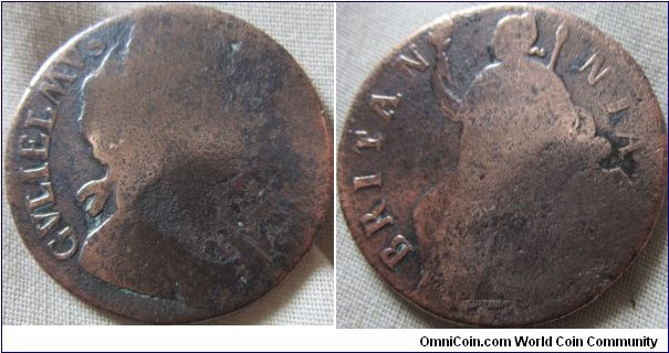 first type William III halfpenny, possibly 1695 no stop after GVLIELMVS