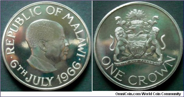Malawi 1 crown.
1966, Day of the Republic - 6th July 1966. Nickel-brass.
Weight; 28,3g.
Diameter; 38,8mm.
Inscription on edge: REPUBLIC OF MALAWI - UNITY AND FREEDOM. Proof.
Mintage: 20.000 pieces.