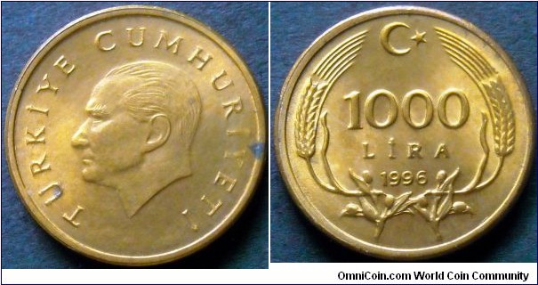 Turkey 1000 lira.
1996, Bronze clad Brass.
Weight; 3,07g.
Diameter; 16,93mm.
Mintage: 3.900.000 pieces.