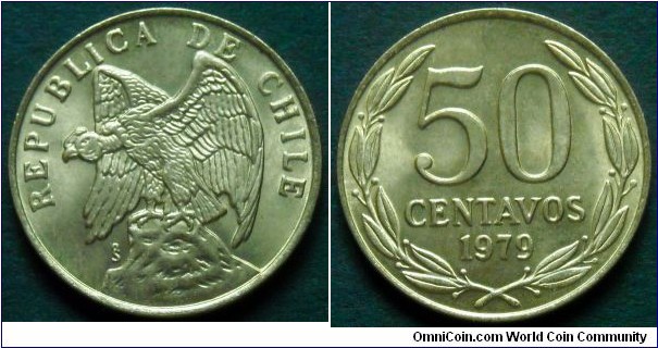 Chile 50 centavos.
1979, Al-br.
Weight; 3,9g.
Diameter; 22mm.
Design; Louis-Oscar Roty.
Mintage: 28.000.000 pieces.
