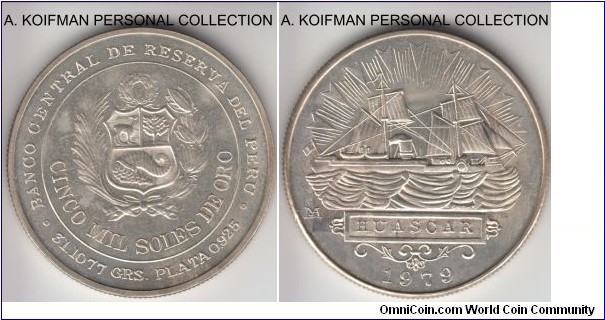 KM-276, 1979 Peru 5000 soles; silver, reeded edge; uncirculated, a couple of spots on reverse, commemorative of the 100 years of the battle of Iquique, mintage 100,000.