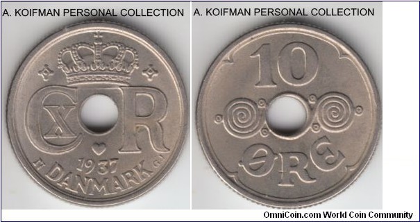 KM-822.2, 1937 Denmark 10 ore; copper-nickel, reeded edge; uncirculated, nice.