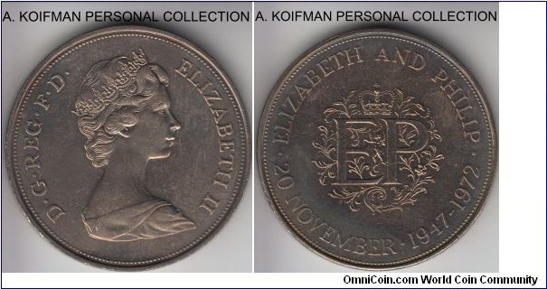 KM-917, ND (1972) Great Britain 25 new pencel copper-nickel, reeded edge; Royal Silver Wedding Anniversary commemorative crown, quite a fewq bag marks but very little circulation, if any, nicely toned reverse.