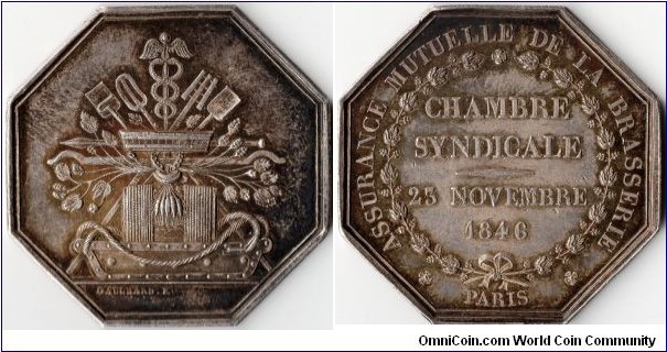 Jeton struck for a french Mutual Assurer providing cover to Brasseries (small french bistro type restaurants). Npt a common jeton, but now i've said it, hundreds will suddenly become available on the market!