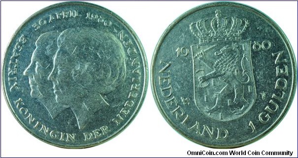 Netherlands1Gulden-InvestureOfNewQueen-km200-1980