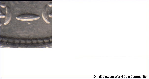 Details for IL49A5: pearl under link.