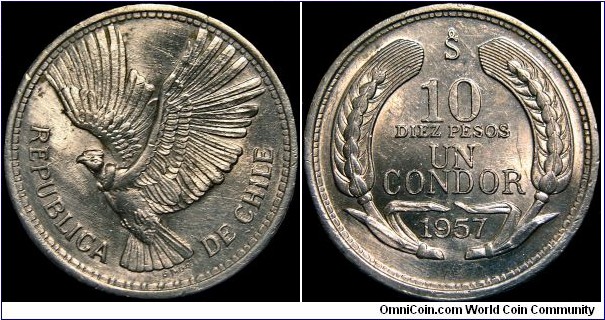 Chile - 10 Pesos - 1 Condor - 1957 - Aluminium - Weight 3,0 gr - Size 29,0 mm - Thickness - 2,3 mm - Alignment Coin (180°) - President period : Carlos Ibanez del Campo van Chili (1952-1958) - Minted in Santiago de Chile - Casa de Moneda - Edge : Smooth - Mintage 28 800 000 - Reference KM# 181 (1956-1959) 