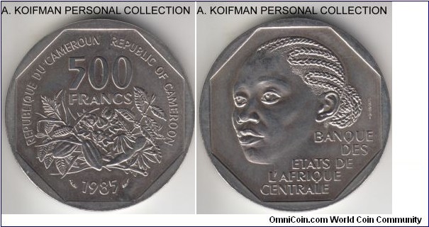KM-E17, 1985 Cameroon 500 francs, Paris mint; essai, copper-nickel, plain edge; essai, mintage unknown, average uncirculated.