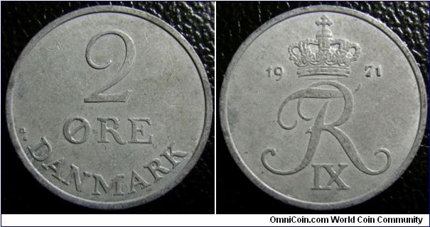 Denmark 1971 2 ore. Struck in zinc. Interesting metal. Weight: 3.22g. 