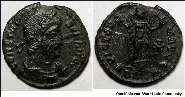Constantius II AE4. CONSTANTIVS P F AVG, rosette-diademed, draped and cuirassed bust right / VICTORIA AVGG, Victory walking left holding wreath in each hand, chi-rho to right. Mintmark star ASIS star (stars on the exergual line)
