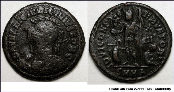 Licinius II, AE follis of Heraclea, AD 321-324. DN VAL LICIN LICINIVS NOB C, helmeted, cuirassed bust left, holding spear and shield / IOVI CONSERVATORI, Jupiter standing left, holding Victory on globe and sceptre, eagle with wreath in beak at foot left, captive at foot right, X over II Mu in right field. Mintmark SMHA.