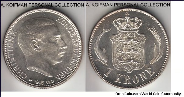 KM-819, 1915 Denmark krone; silver, reeded edge; brilliant uncirculated, common but very nice with the proof like reflective surfaces.