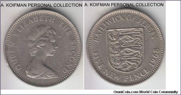 KM-32, 1968 Jersey 5 new pence; copper-nickel, reeded edge; circulated very fine or about.