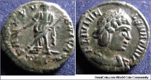 337-340Ad. Helena, mother of Constantine I. reduced follis. FL IVL HELENAE AVG, diademed and draped bust right. PAX PVBLICA, Pax standing left with branch & sceptre. Mintmark TRP=Trier