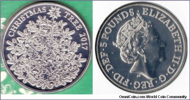 £5 The 1st Christmas coin for the UK  Christmas Tree