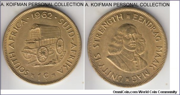 KM-57, 1962 South Africa (Republic) cent; brass, plain edge; transitional mintage issue, bright average uncirculated.