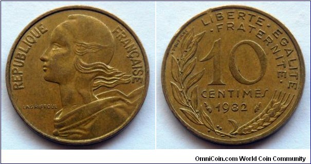 France 10 centimes.
1982