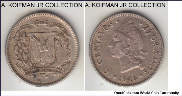 KM-19,  1942 Dominican Republic 10 centavos; silver, reeded edge; good very fine or better, a little dirty.