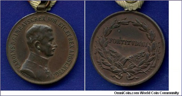 Medal of Courage.
Karl (1916-1918).
Austro-Hungary empire.


Brass.
